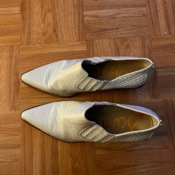 Sam Edelman Walton Crocodile-Embossed Ankle Booties - Picture 4 of 8